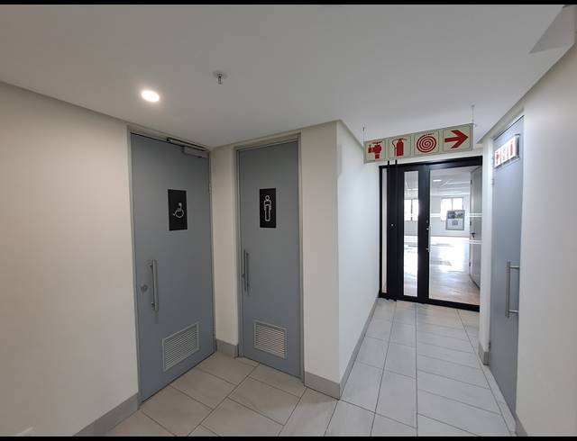 196M² OFFICE TO LET IN SANDHURST